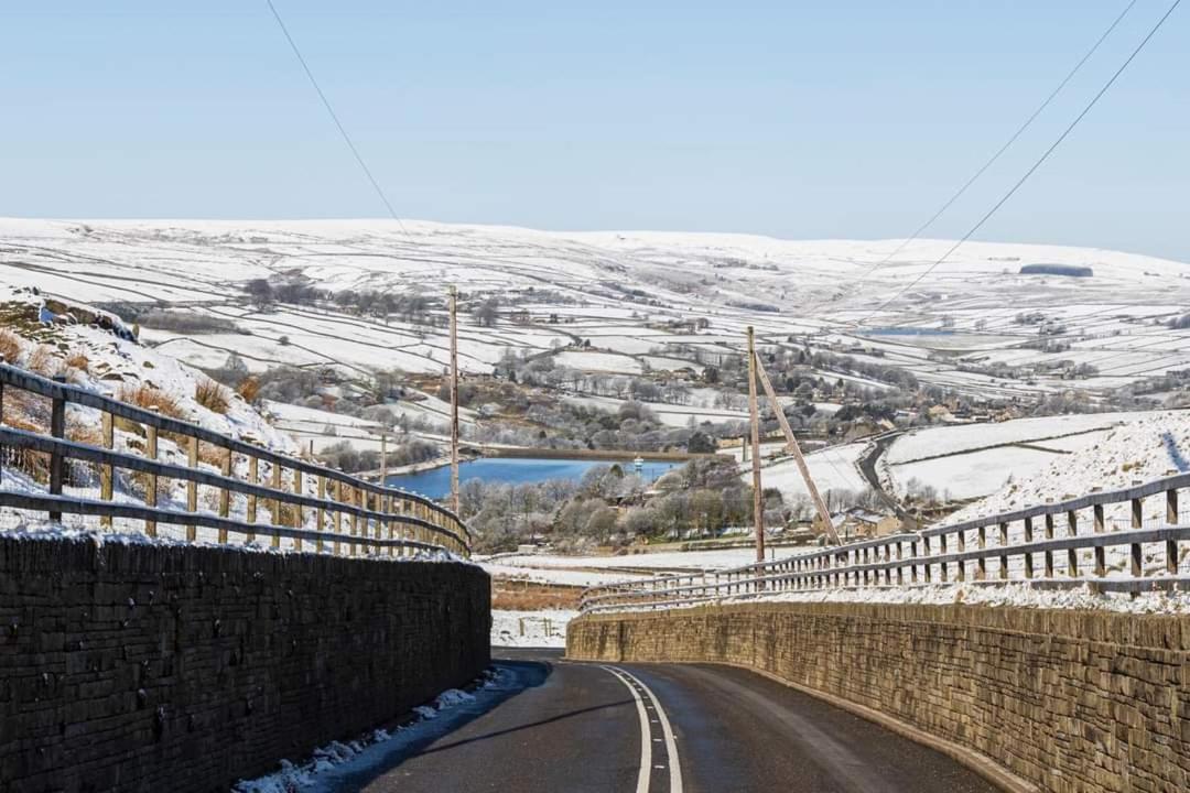 Stones Cottage Farm, Nr Haworth, Family Friendly, Work Friendly, Gaming Barn, Crafting, Free Wifi, Free Parking, Ev Point Oxenhope Buitenkant foto